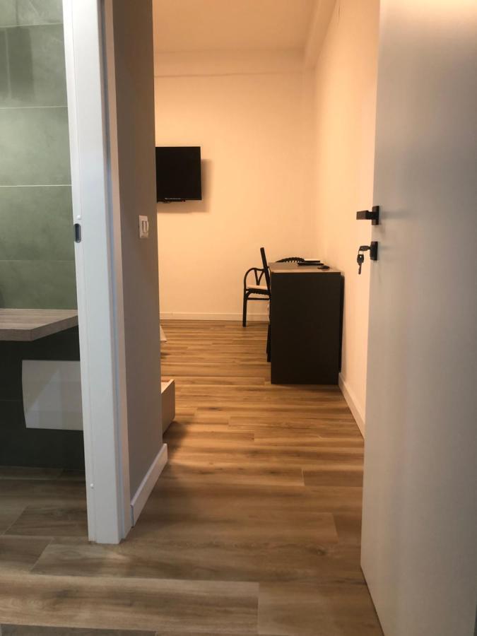 A Due Passi Dalla Scalinata Rooms Caltagirone Luaran gambar