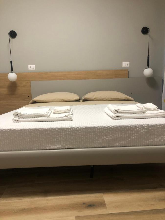 A Due Passi Dalla Scalinata Rooms Caltagirone Luaran gambar